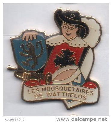pin's , Les Mousquetaires de Wattrelos